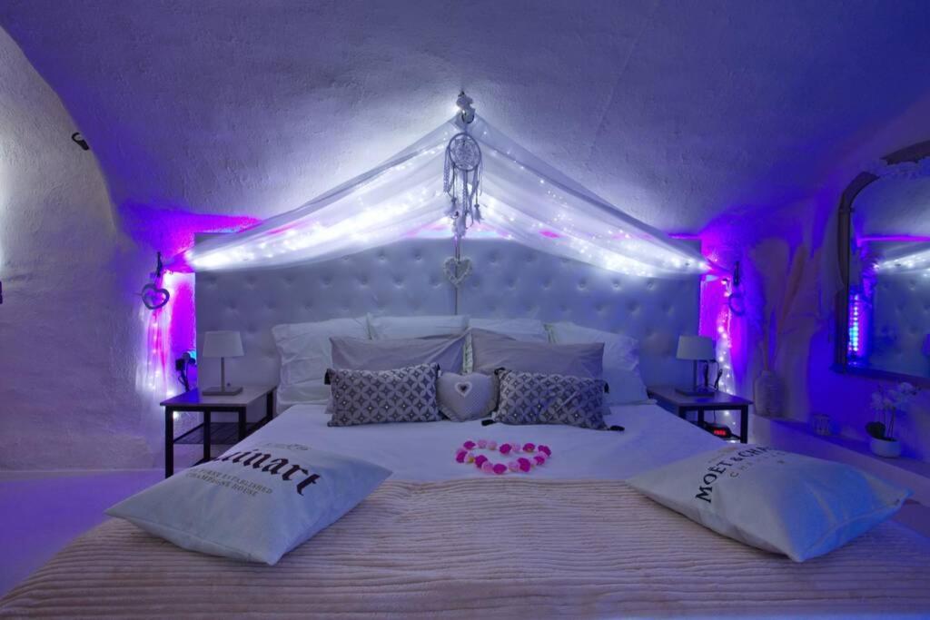 Les Secrets D'Alcove, Nuits Romantiques Avec Spa Экс-ан-Прованс Экстерьер фото